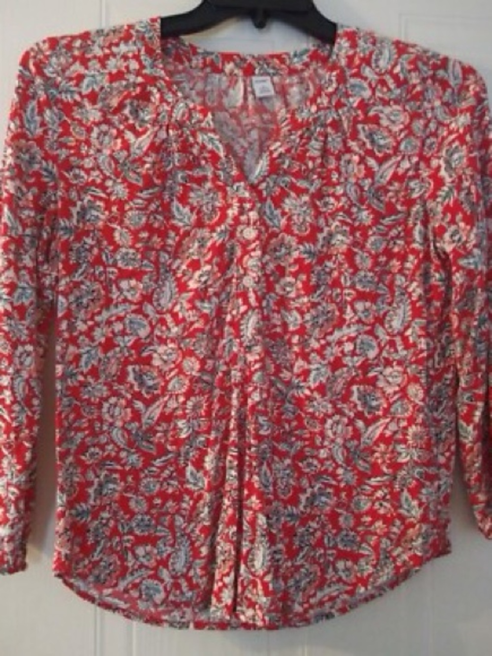 Old Navy Red Floral V-Neck Long-Sleeve Blouse